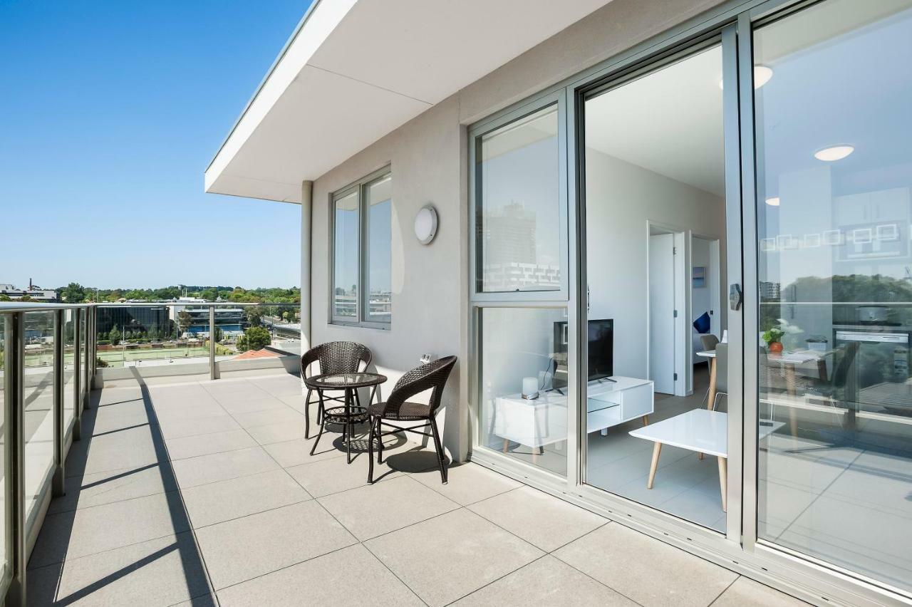 Poplar Sanctuary Apartments Melbourne City Exterior foto